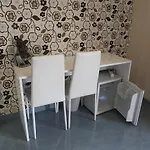 Emily بيت ضيافة
